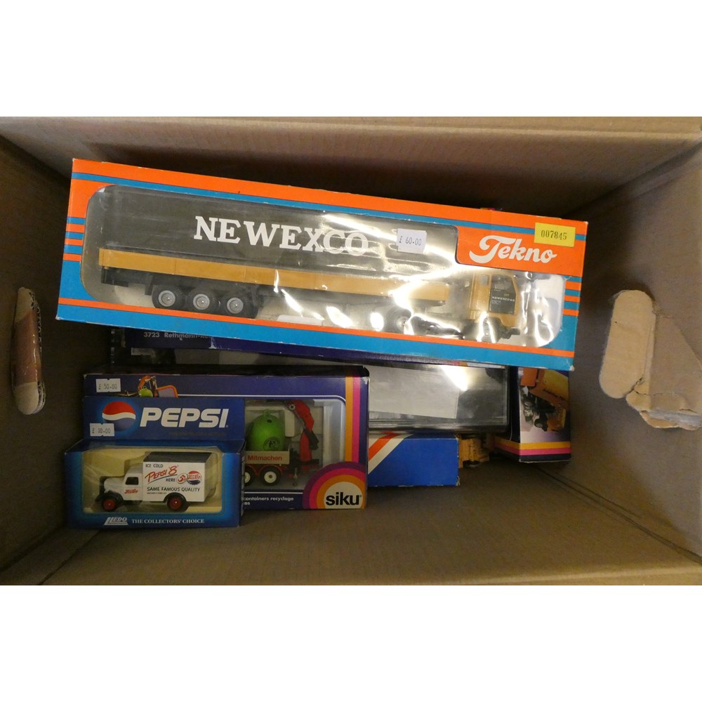 Boxed late issue diecast vehicles from various makers including Siku, Colgate and Techno, all items Image