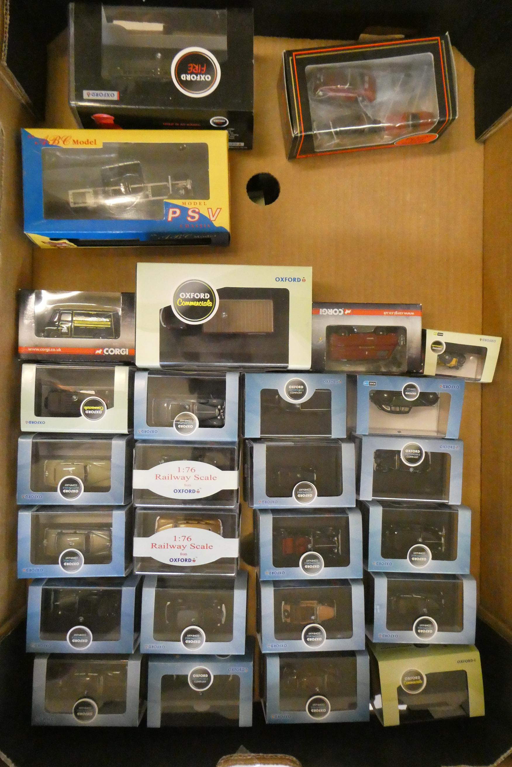 Twenty six OO scale diecast vehicles by Oxford and others, all items boxed, excellent to mint, and Image