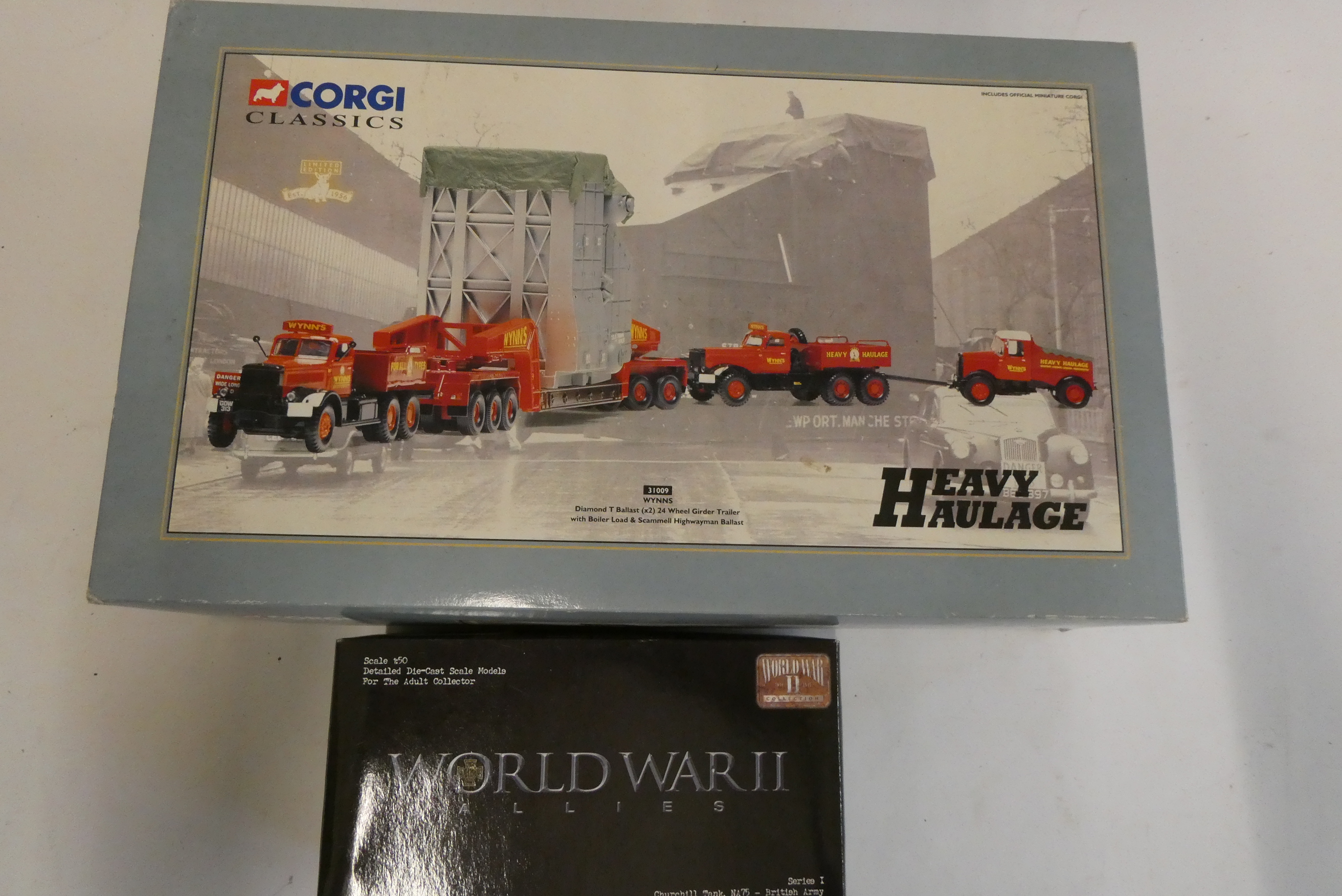 Corgi Diamond T ballast 24-wheel trailer with boiler load, boxed, excellent and a World War II Image