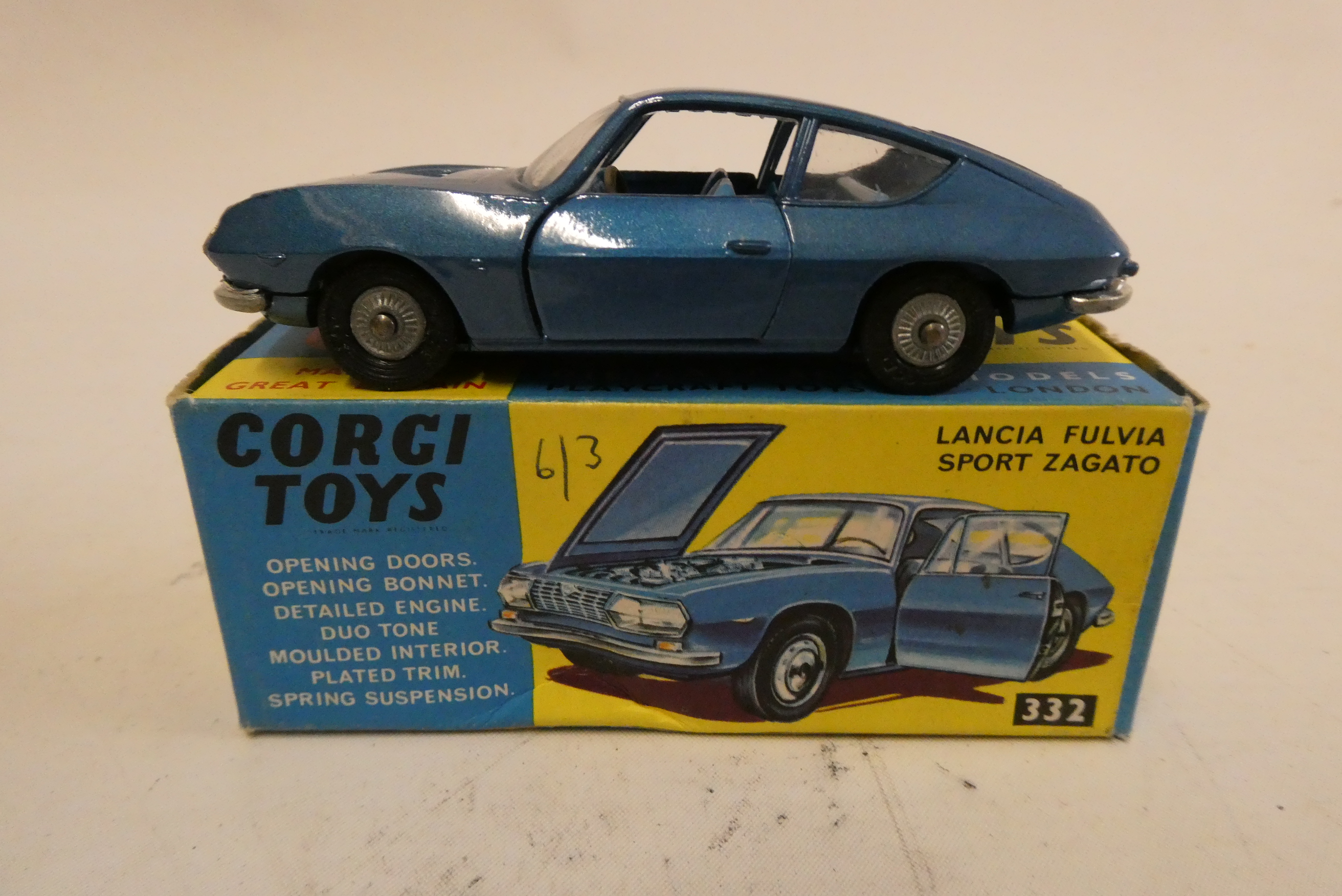 Corgi 332 Lancia Fulvia Zagato box excellent model excellent Image