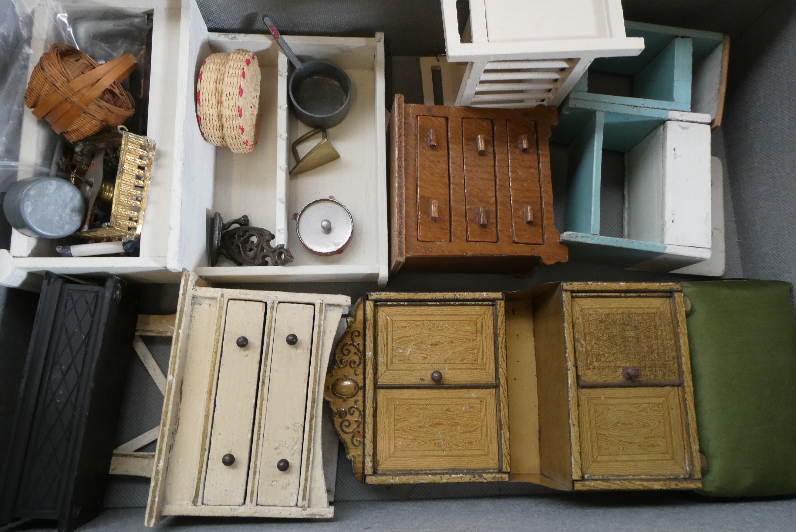 Box of good quality antique & vintage dolls house furniture and accessories, both wood and metal Image