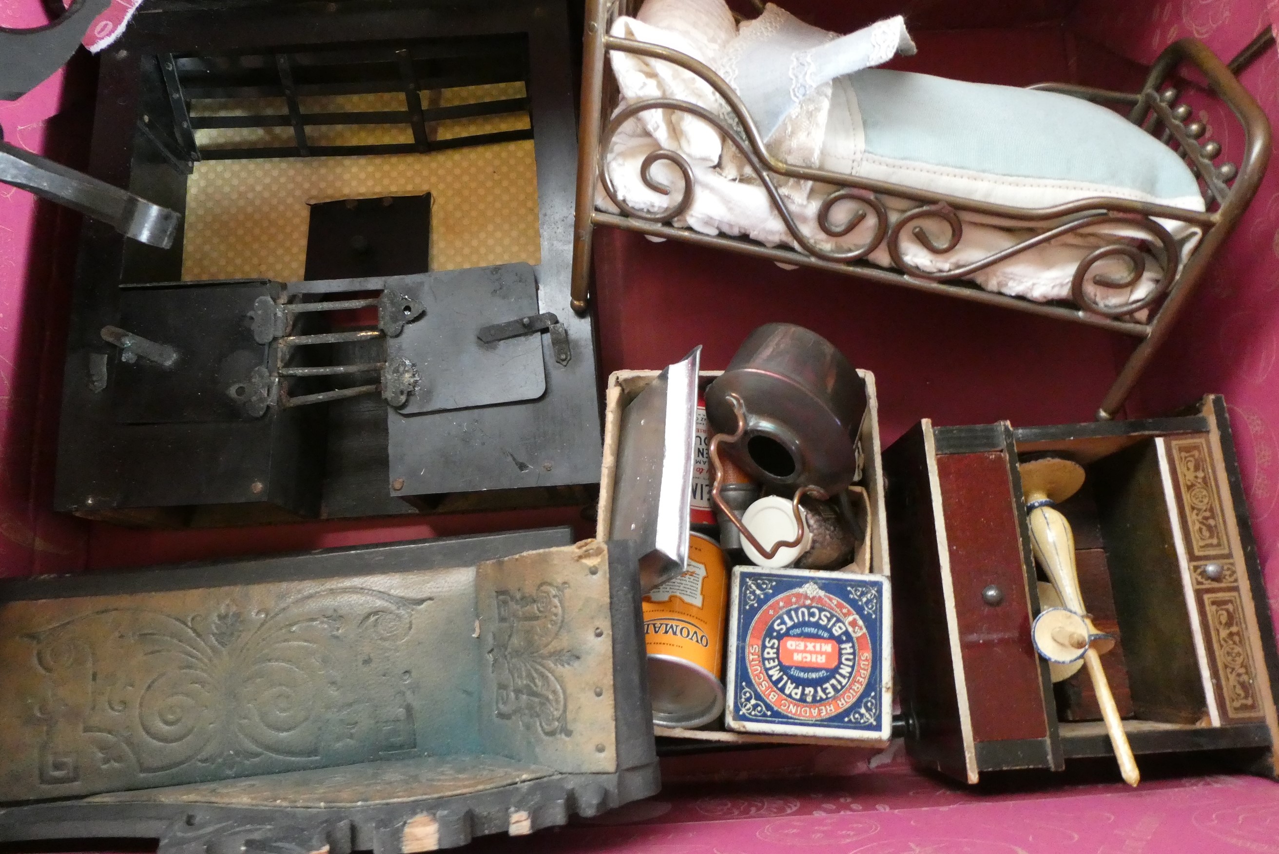 Box of good quality antique & vintage dolls house furniture and accessories, both wood and metal Image