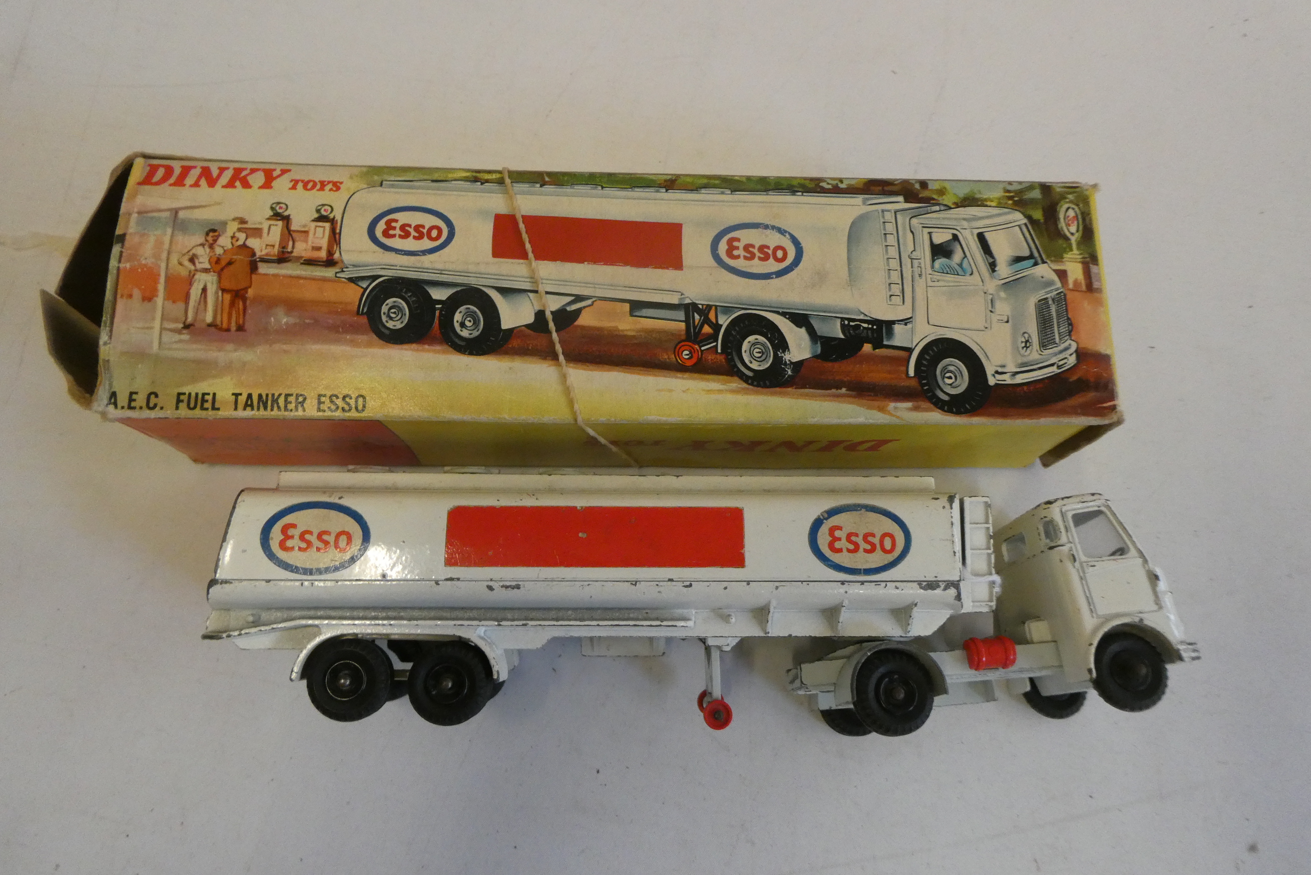 Dinky 945 AEC Esso Tanker, books at fault, model poor Image