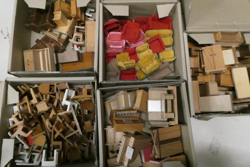 Five boxes of dolls house furniture, comprising one box of upholstered sit on suites and four boxes Image