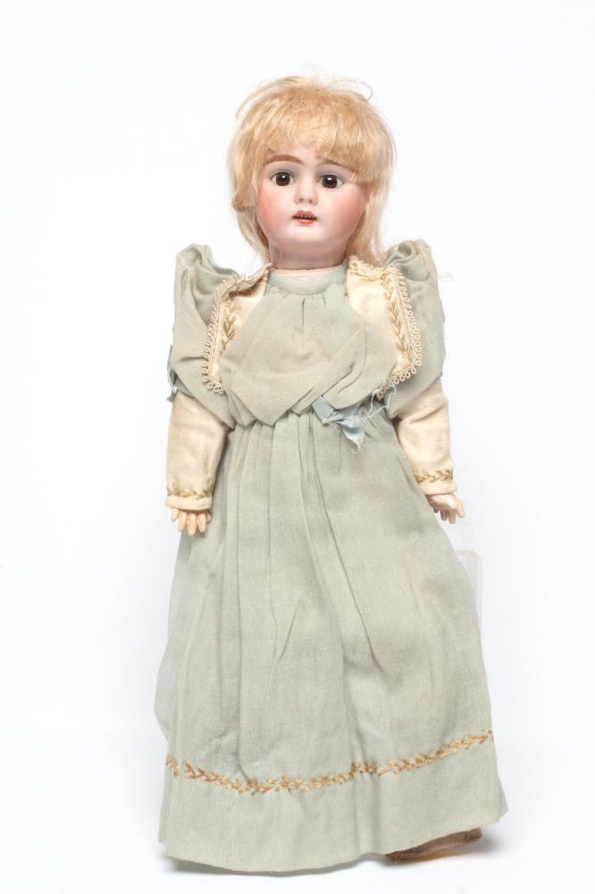 A bisque socket head doll Image