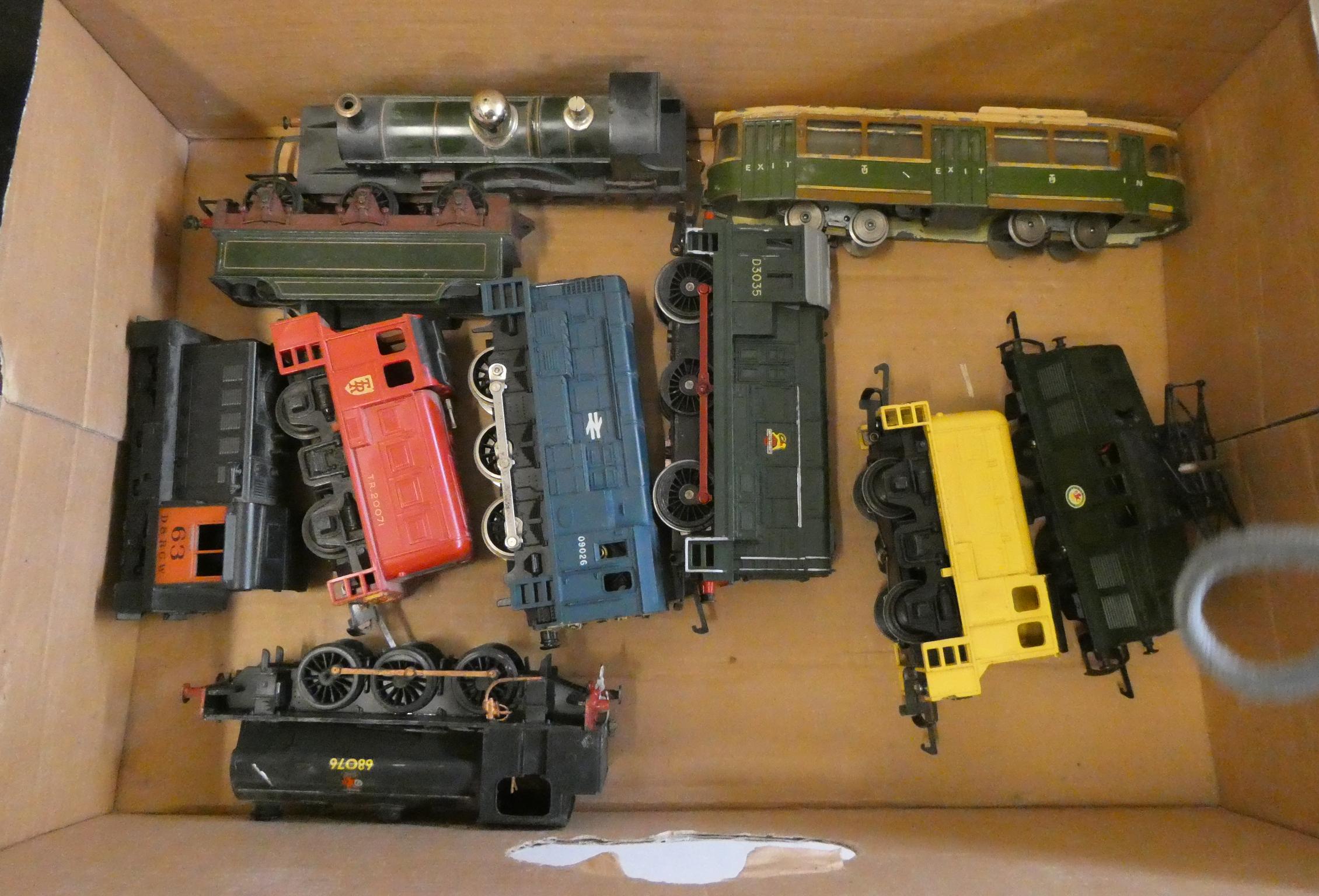 Unboxed locomotives by Triang, Hornby and others including diesel shunters and 0-4-0 pantograph Image