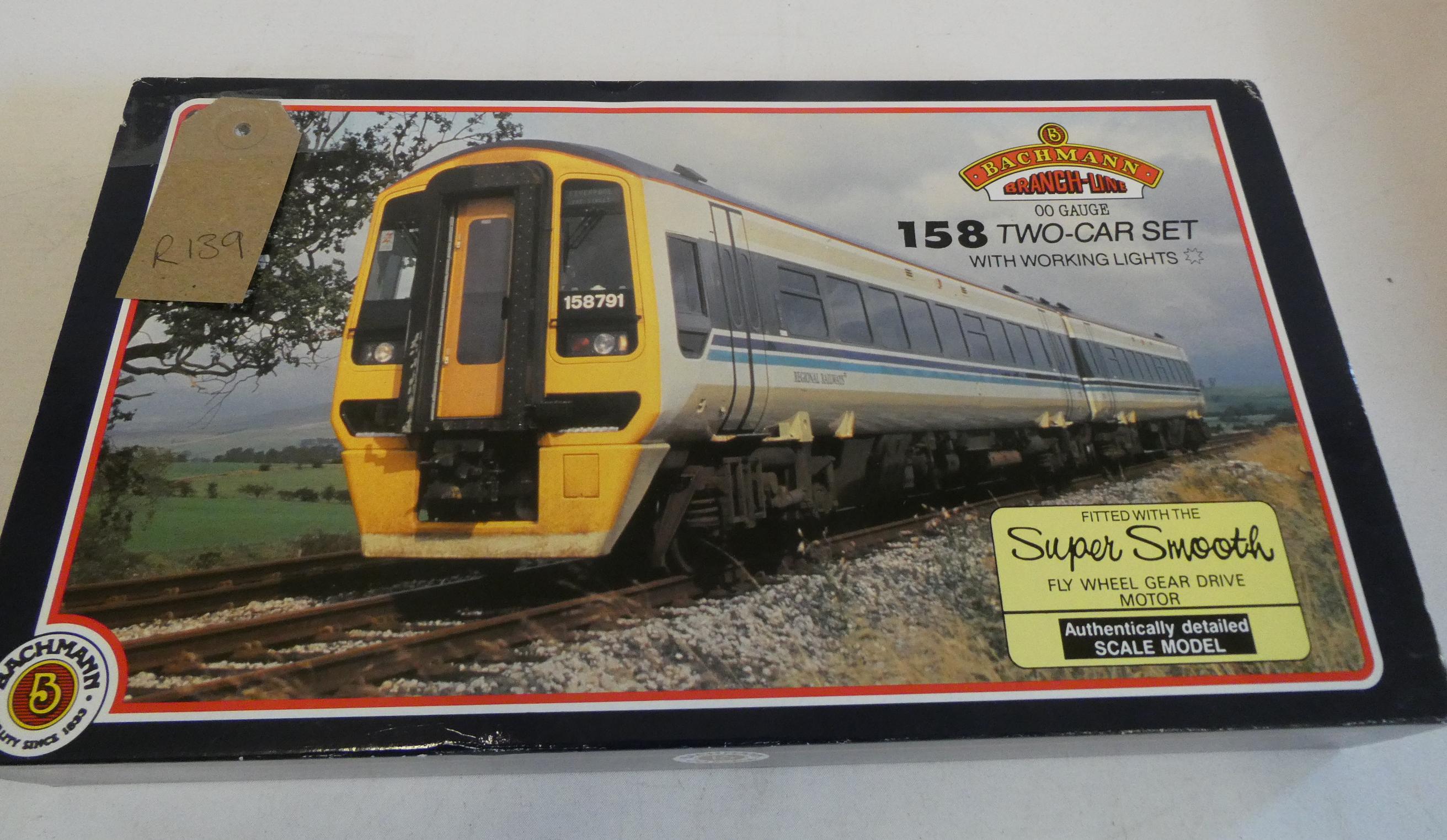 Bachmann 158 two car Regional Railways DMU, boxed, excellent Image