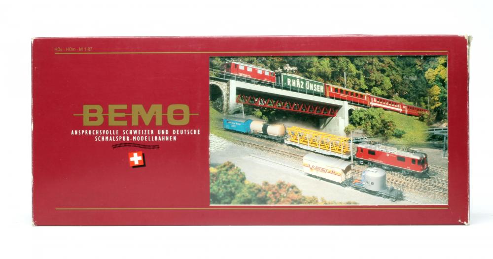 Bemo HOm Start Set RHB Glacier Express with locomotive, three coaches and wagon, boxed, excellent Image