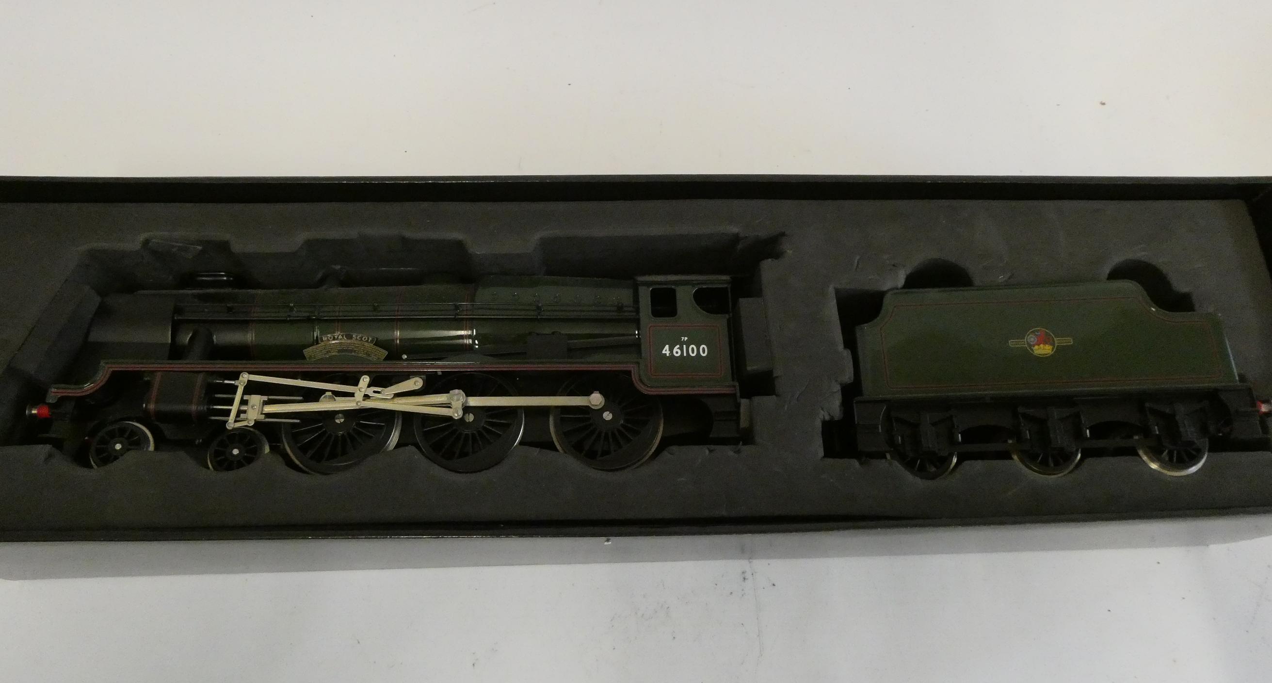 Corgi Bassett-Lowke Gauge 0 Royal Scot locomotive finished In BR Green, dusty from having been on Image