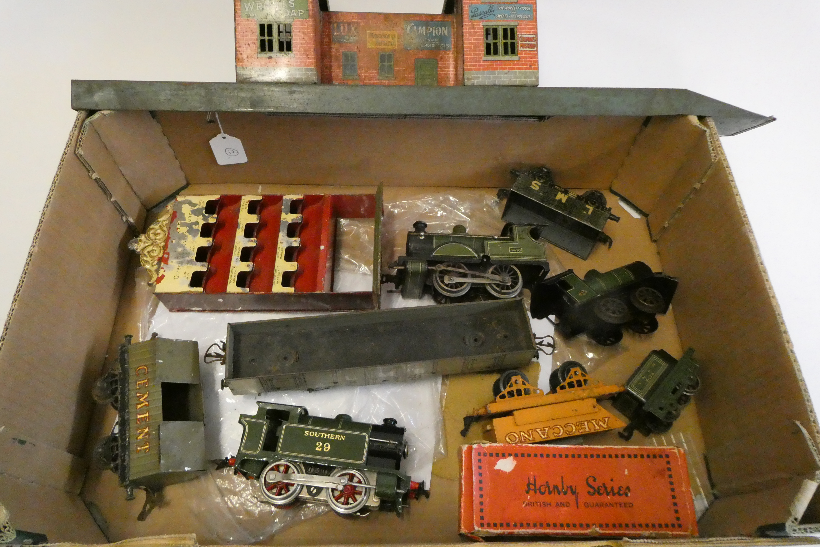 Bing tinplate station building Image