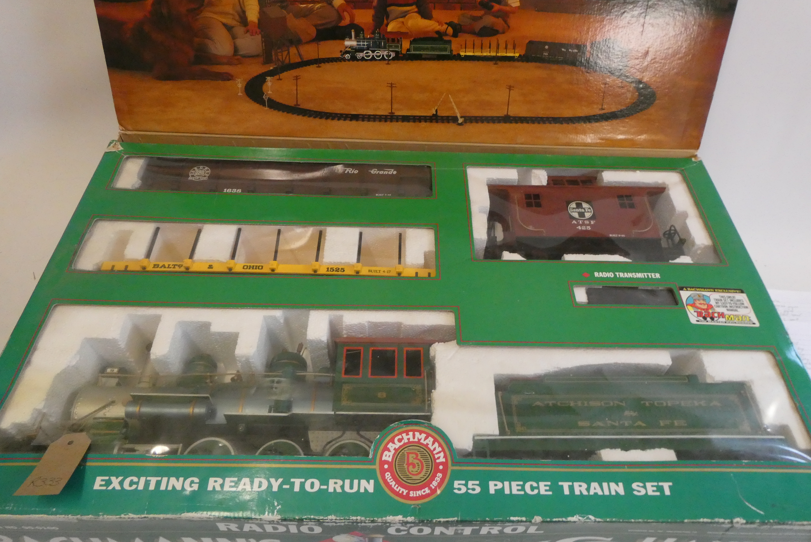 Bachmann radio controlled heavy haulier battery operated train set with American locomotive and Image