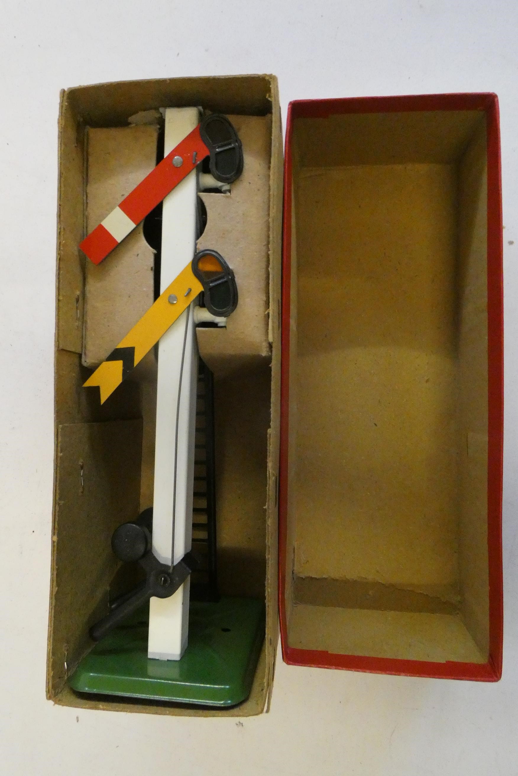 Hornby No1 water tower, No2 signal, boxed, good, Brimtoy clockwork locomotive, small station, Hornby Image
