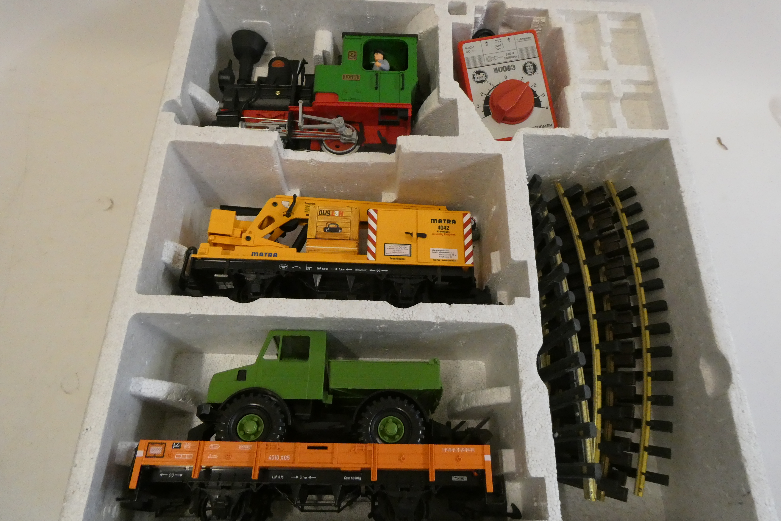 LGB Railway Service Train Set with green 0-4-0 locomotive, crane wagon and vehicle transport wagon, Image