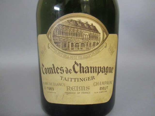 One bottle 1969 Tattinger Image