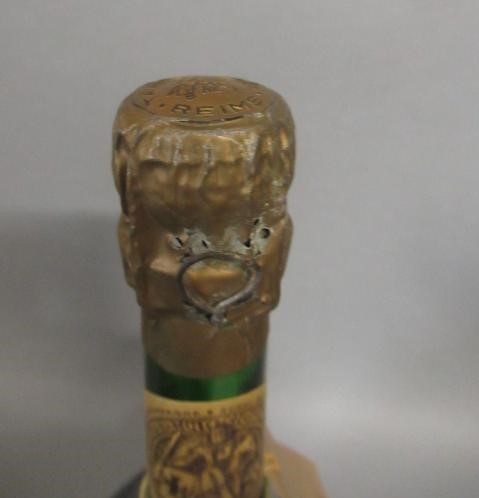 One bottle 1969 Tattinger Image