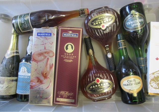 Ten bottles of mixed alcohol Image