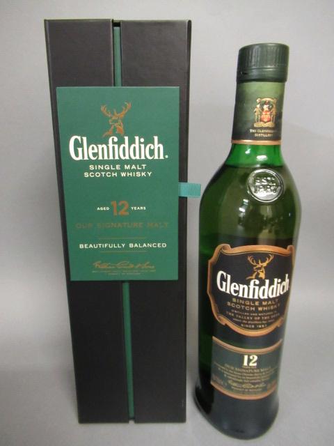One bottle Glenfiddich 12 year old Signature Malt in presentation case (Est. plus 21% premium inc. Image