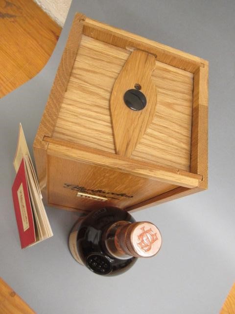 One bottle Glenfarclas "The Family Casks" Image