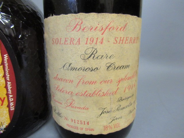 One bottle Grand Old Parr 12 year old De Luxe Scotch whisky Image