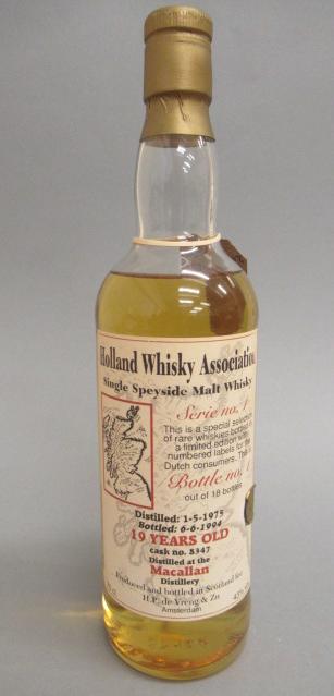 One bottle Holland Whisky Association 19 year old single malt whisky Image