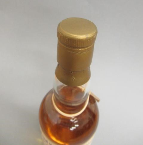 One bottle Holland Whisky Association 19 year old single malt whisky Image