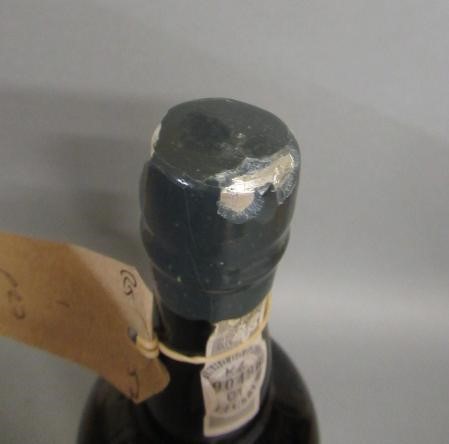 One bottle Quinta do Vesuvio 1990 vintage port (Est. plus 21% premium inc. VAT) Image