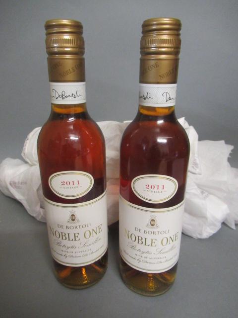Six half bottles Noble One Image