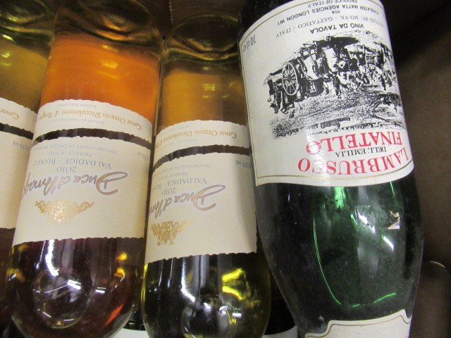 Seventeen bottles of Italian wine Image