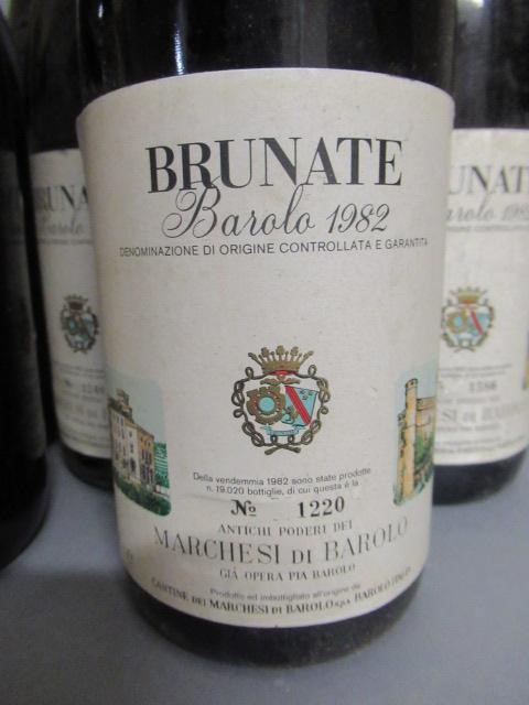 Eight bottles Brunate Image
