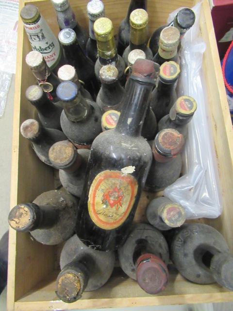 Twenty eight bottles of vintage and collectors ale Image