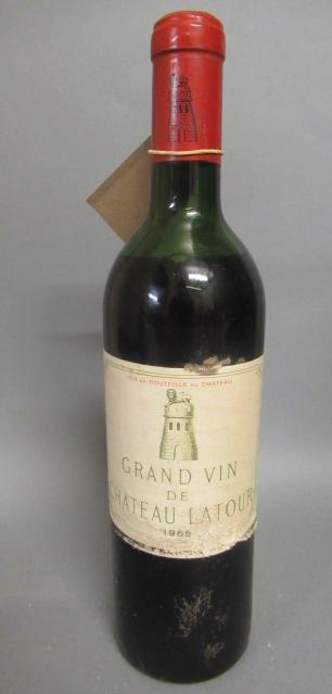 One bottle Grand vin de Chateau Latour Image
