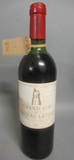 One bottle Grand vin de Chateau Latour Image