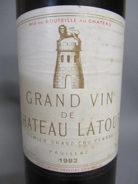 One bottle Grand vin de Chateau Latour Image