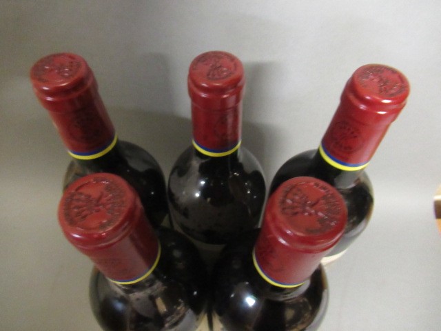 Five bottles Carruades de Lafite Image