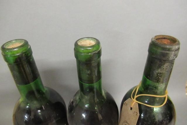 Three bottles La Tour de Pez Image