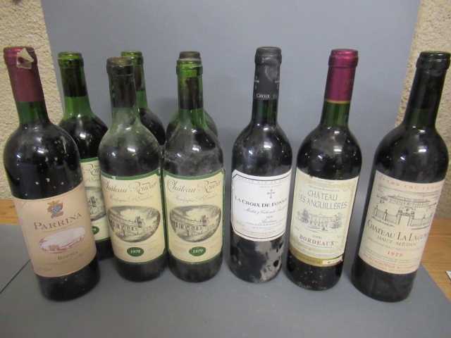 Ten bottles of red Bordeaux Image