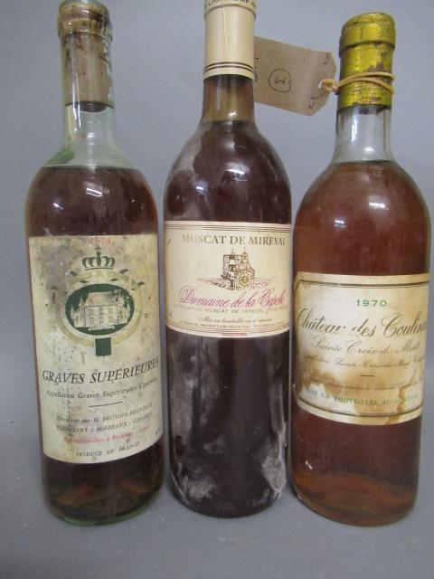 One bottle Chateau des Coulinats Image