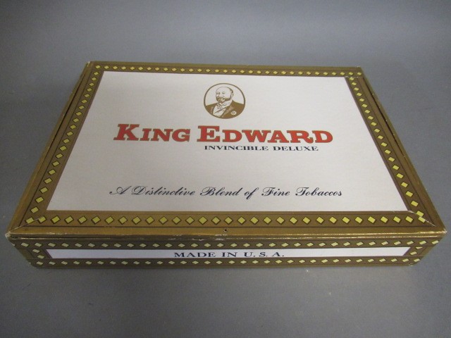One box of 23 King Edward Invincible Deluxe Cigars (Est. plus 21% premium inc. VAT) Image
