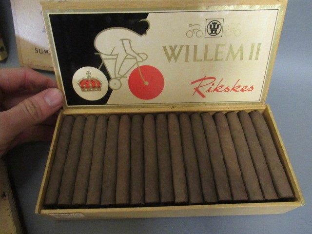 A quantity of cigars Image
