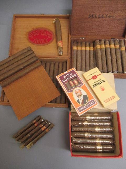 Three part filled boxes of cigars Image