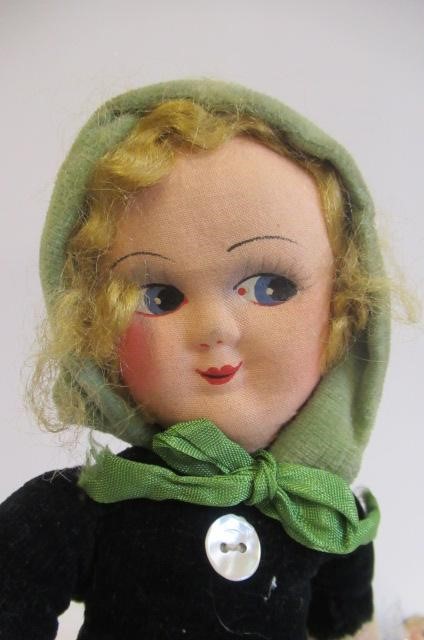 A Heubach Koppelsdorf bisque shoulder head doll Image