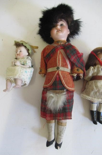 Five bisque dolls Image