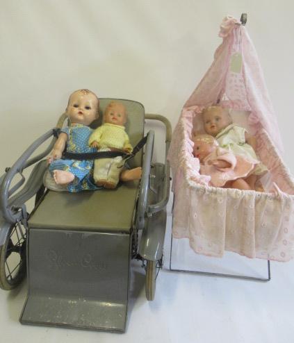 A 1950s Silver Cross dolls pram Image