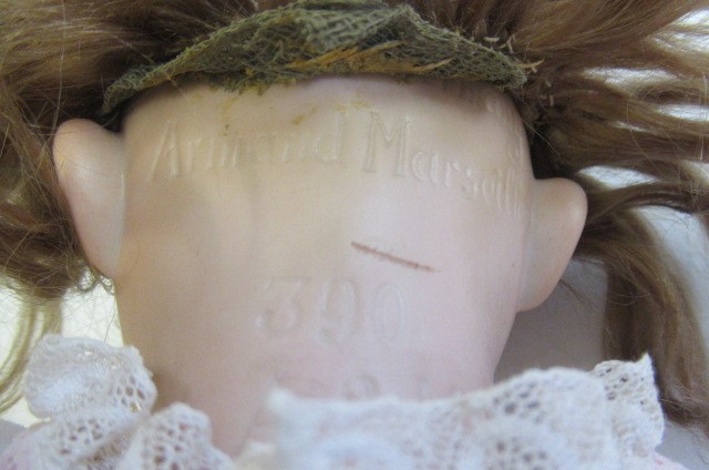 Three dolls comprising a 19" Armand Marseille 390 2 Image