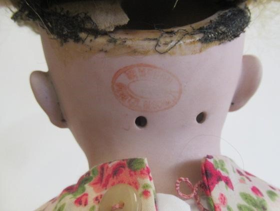 A Simon & Halbig bisque shoulder head doll Image