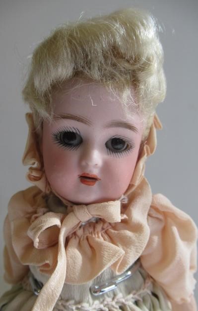 A Kammer & Reinhardt bisque socket head doll Image
