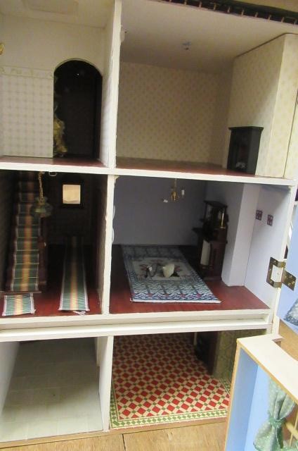 A large Georgian town house style doll's house Image