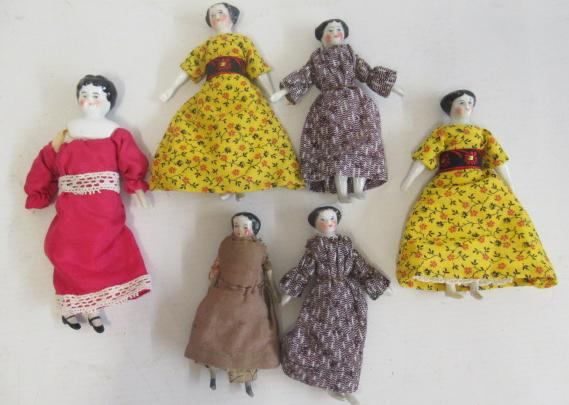 Five miniature doll's house dolls Image
