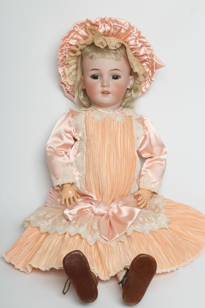 A large Simon & Halbig bisque socket head doll Image
