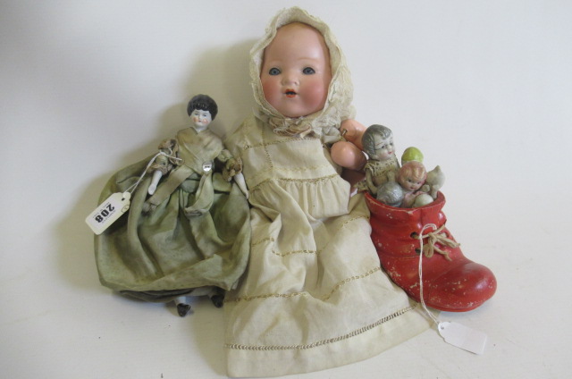 A collection of dolls Image